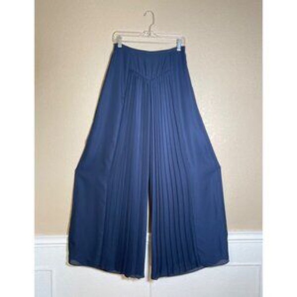 Leifdottir Elegant Navy Pleated Women's Pants - Picture 1 of 4